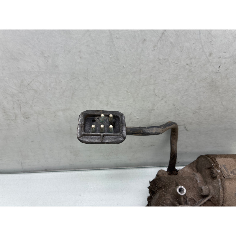 Moteur essuie glace avant MERCEDES 200 W123 Photo n°3