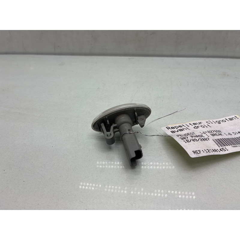 Repetiteur clignotant avant droit  (Feux) PEUGEOT 307 Photo n°2