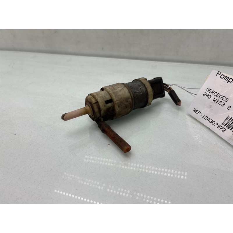 Pompe lave glace avant MERCEDES 200 W123 Photo n°1