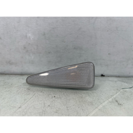 Repetiteur clignotant avant droit  (Feux) DACIA SANDERO 1 Photo n°1
