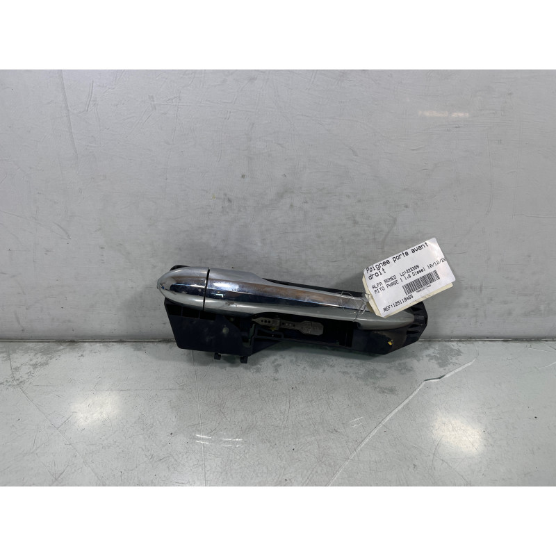 Poignee porte avant droit ALFA ROMEO MITO Photo n°1