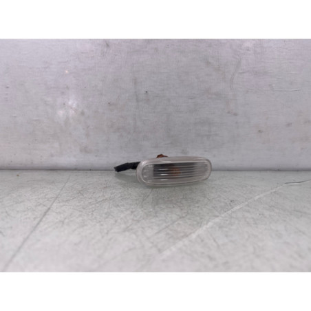 Repetiteur clignotant avant droit  (Feux) PEUGEOT BIPPER Photo n°1