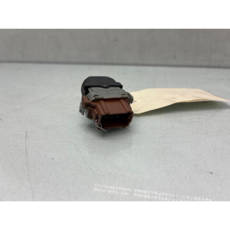 Interrupteur de leve vitre avant droit RENAULT CLIO 3