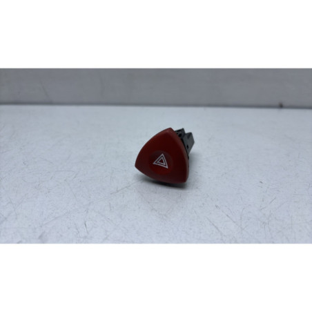 Bouton de warning RENAULT ESPACE 4 Photo n°1
