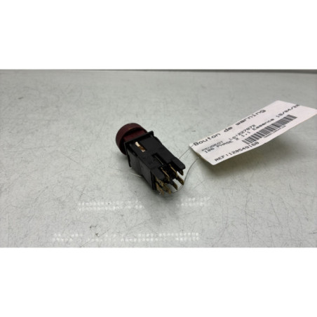 Bouton de warning PEUGEOT 106