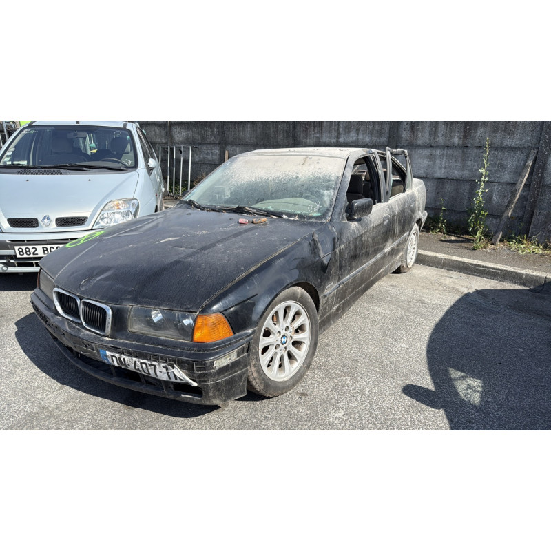 Custode arriere droit (porte) BMW SERIE 3 E36 Photo n°5