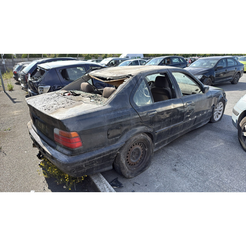 Custode arriere droit (porte) BMW SERIE 3 E36 Photo n°7