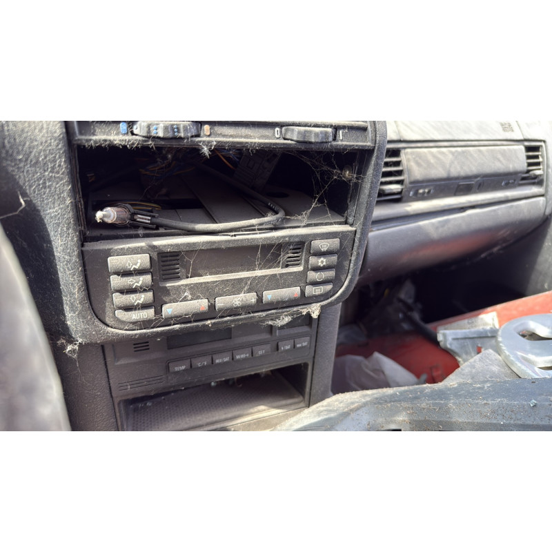 Custode arriere droit (porte) BMW SERIE 3 E36 Photo n°12