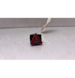 Bouton de warning AUDI A3 2 Photo n°1