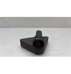 Bouton de warning VOLVO V 40 2 Photo n°1