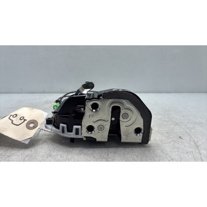 Serrure arriere gauche TOYOTA YARIS 3 Photo n°3