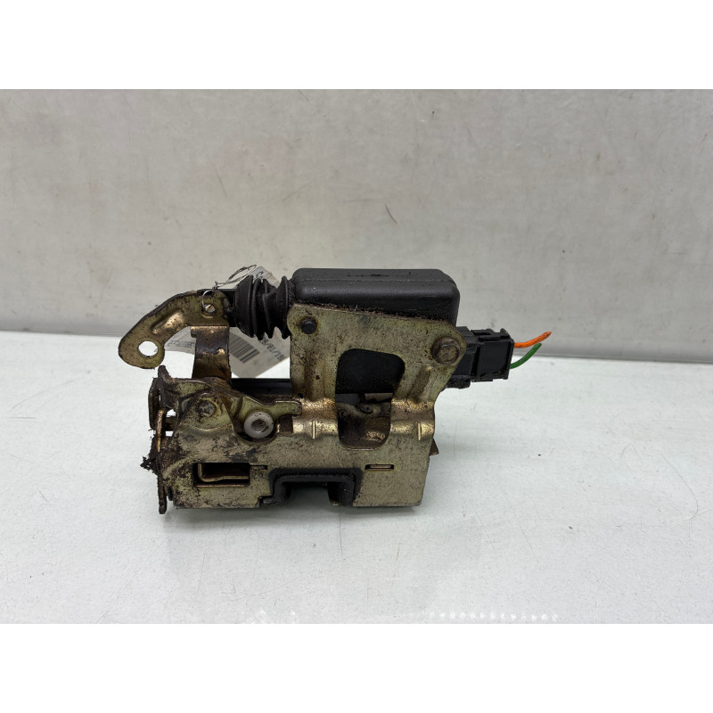 Serrure arriere gauche RENAULT R21 Photo n°3