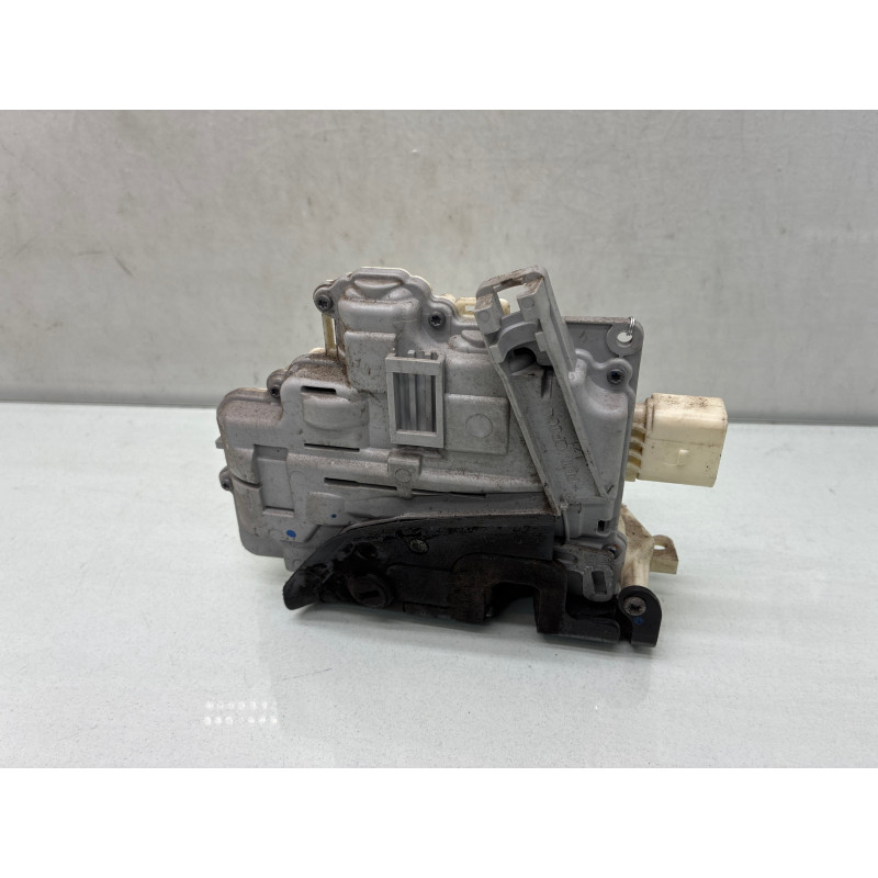 Serrure arriere gauche AUDI A3 2 Photo n°3