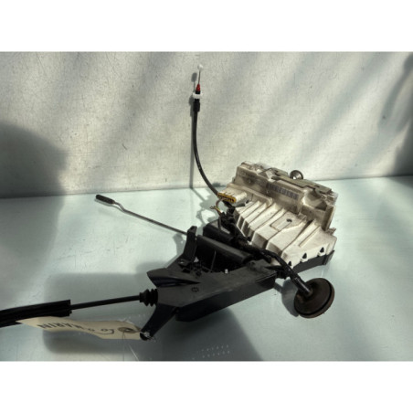 Serrure avant gauche MERCEDES CLASSE B 245