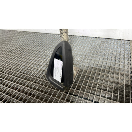 Custode arriere droit RENAULT CLIO 4