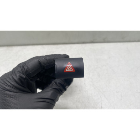 Bouton de warning CITROEN C3 3 Photo n°1