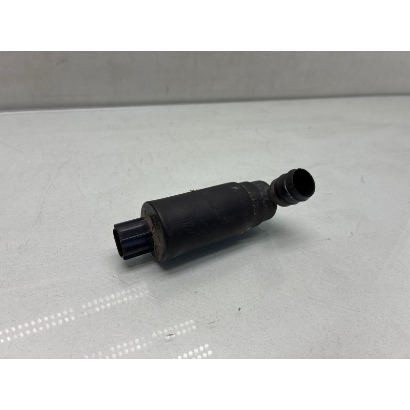 Pompe lave glace avant TOYOTA YARIS 1 Photo n°2