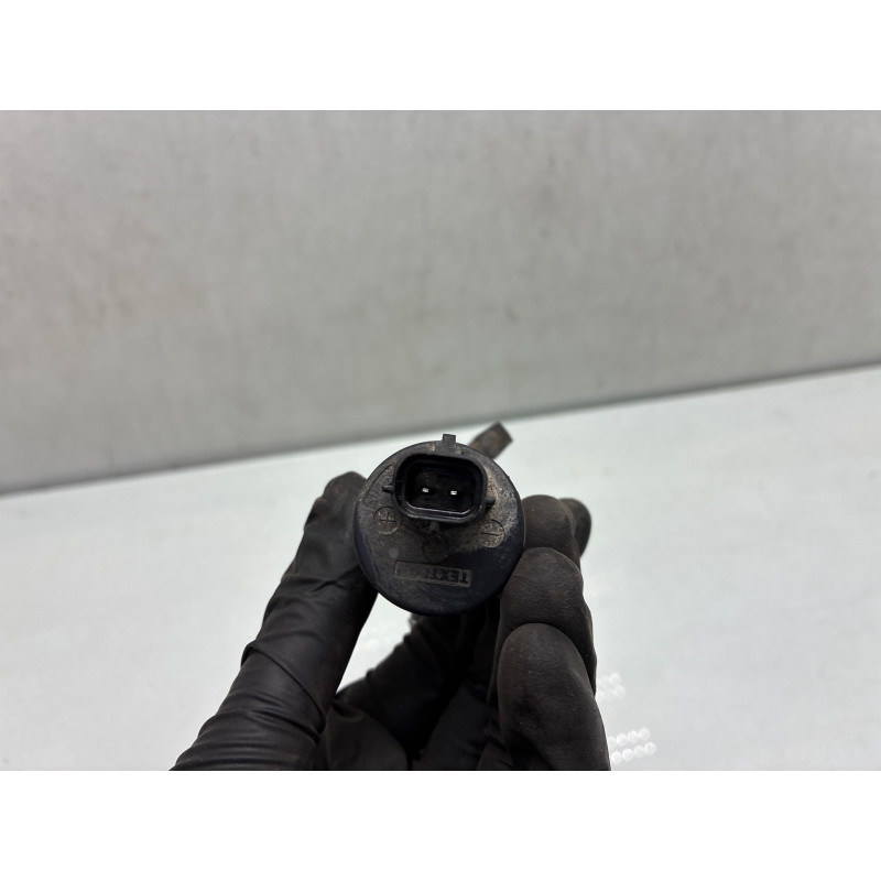 Pompe lave glace avant TOYOTA YARIS 1 Photo n°3