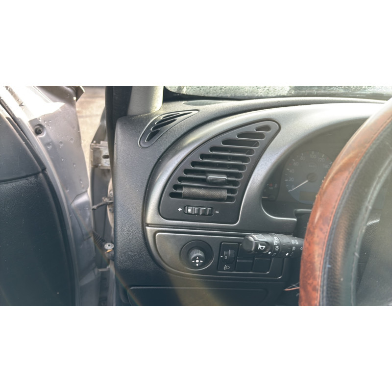 Commande retroviseurs CITROEN XSARA Photo n°18