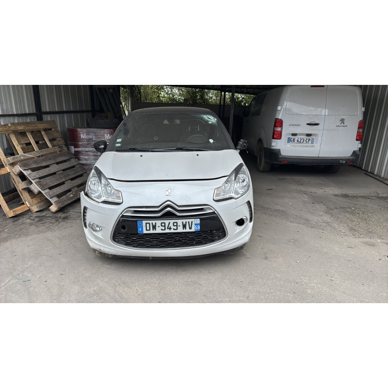 Bouton de warning DS DS3 Photo n°4