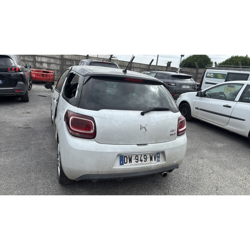 Bouton de warning DS DS3 Photo n°9