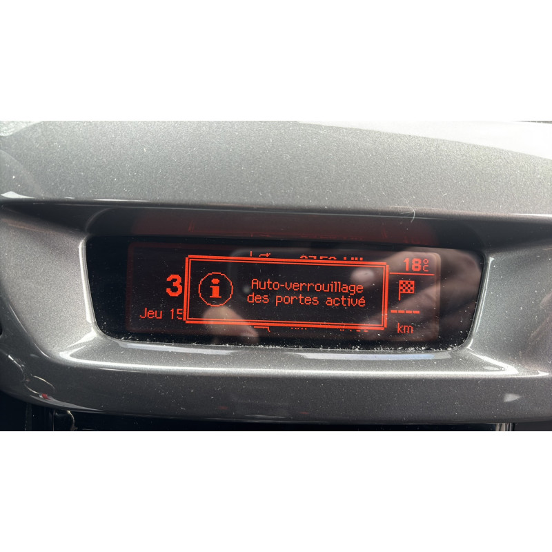 Bouton de warning DS DS3 Photo n°18