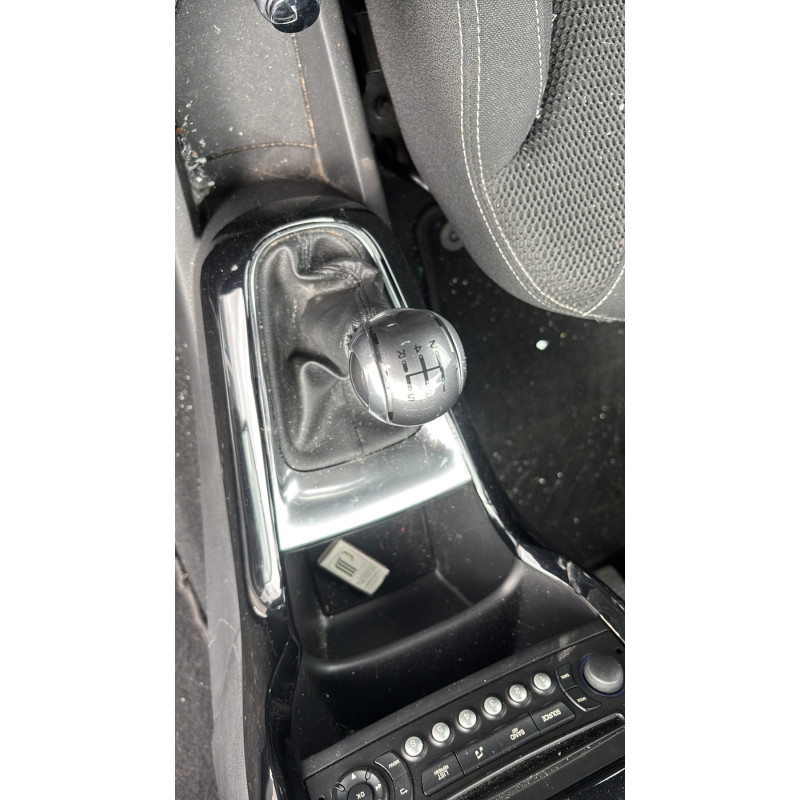 Bouton de warning DS DS3 Photo n°20