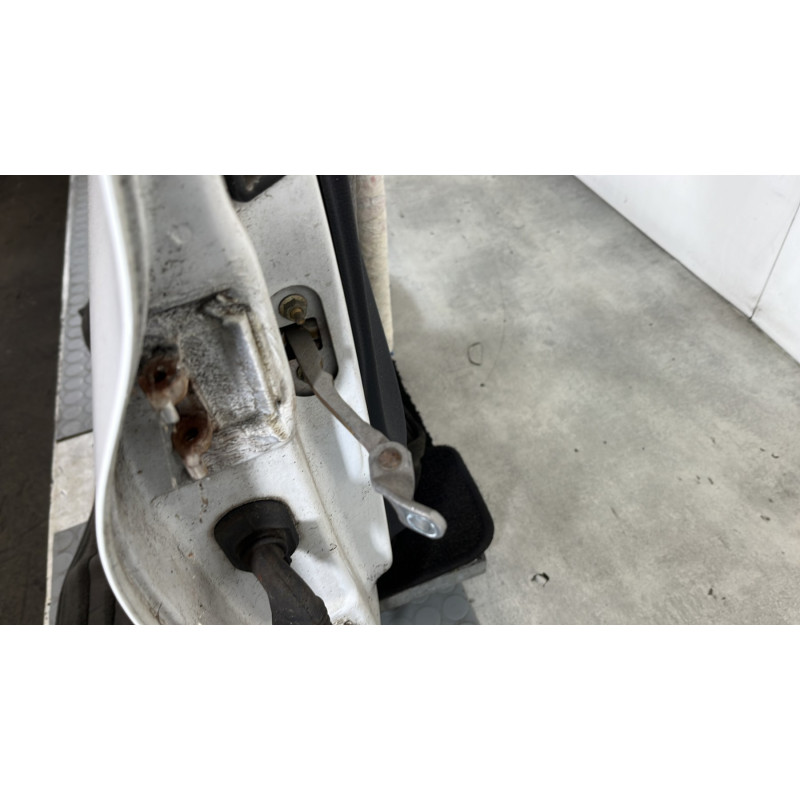 Porte avant droit RENAULT CLIO 2 Photo n°4