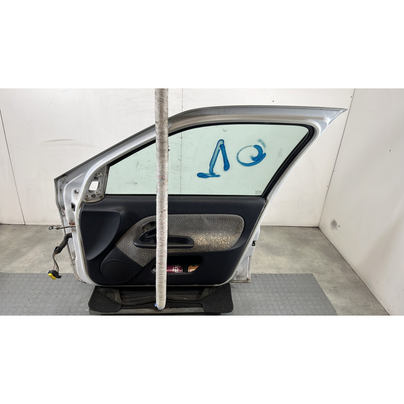 Porte avant droit RENAULT CLIO 2 Photo n°6