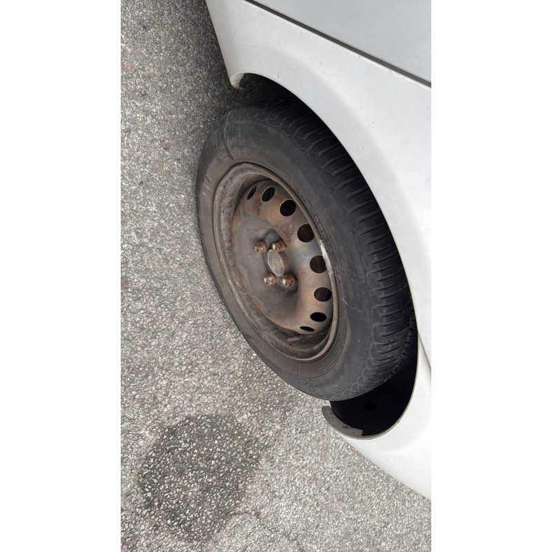 Porte avant droit RENAULT CLIO 2 Photo n°16