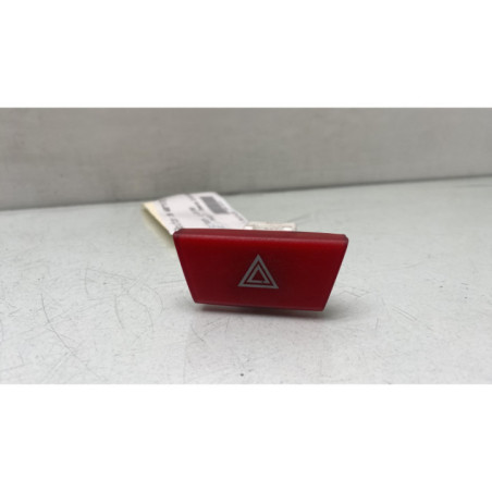 Bouton de warning CITROEN C1 1 Photo n°1