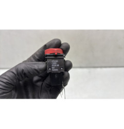 Bouton de warning AUDI A3 2