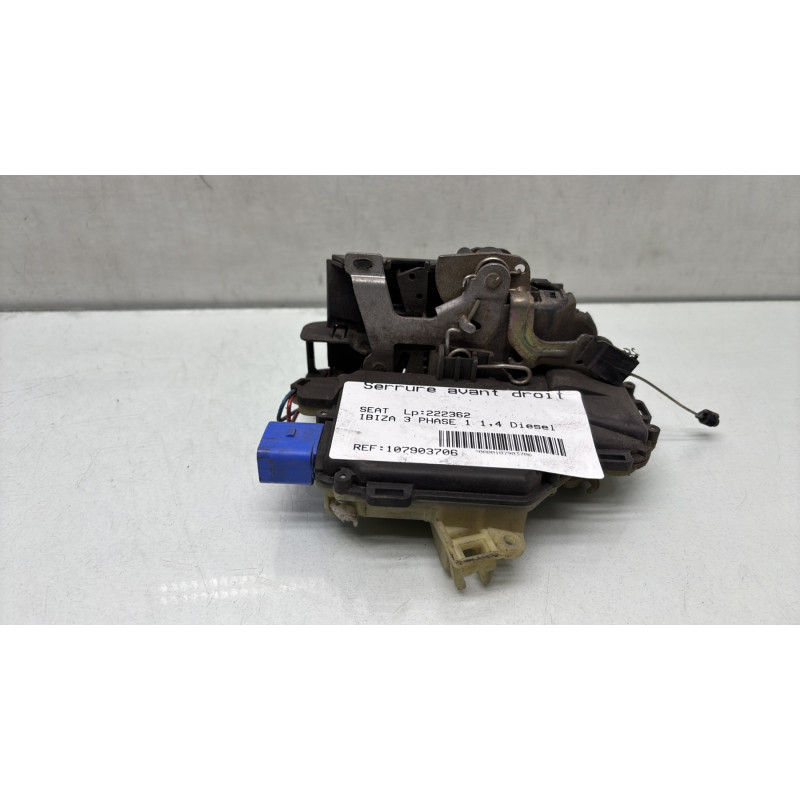 Serrure avant droit SEAT IBIZA 3 Photo n°1