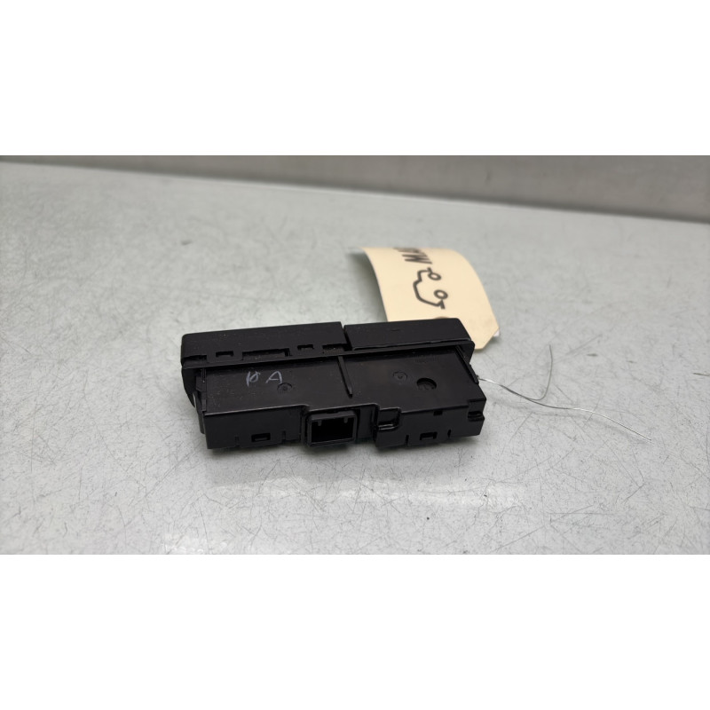 Bouton de warning SUZUKI BALENO 2 Photo n°2