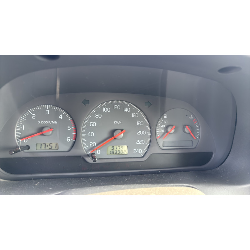 Optique avant secondaire droit (feux)(clignotant) VOLVO V 40 1 Photo n°19