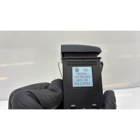 Bouton de warning VOLKSWAGEN NEW BEETLE 1