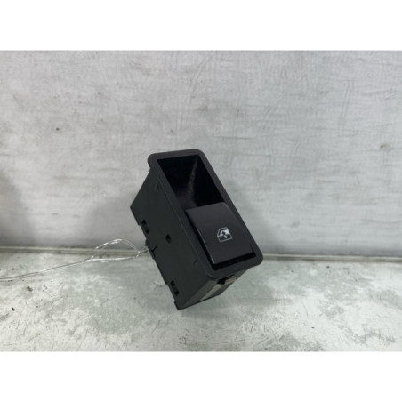 Interrupteur de leve vitre arriere droit OPEL ZAFIRA B