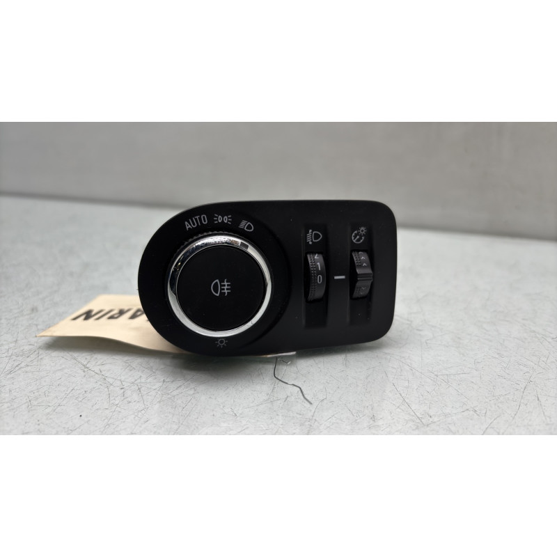 Commande de phare OPEL CORSA F Photo n°1