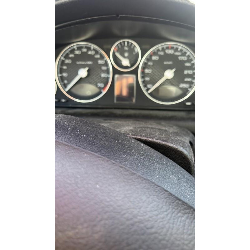 Bouton de warning PEUGEOT 607 Photo n°12