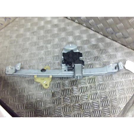Leve vitre electrique avant droit RENAULT CLIO 4 Photo n°1