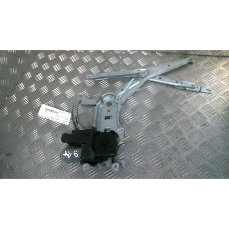 Leve vitre electrique avant gauche OPEL MERIVA A Photo n°1