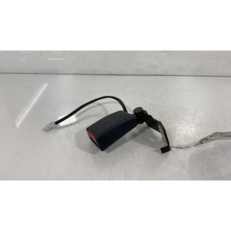 Attache ceinture arriere gauche KIA RIO 3 Photo n°1