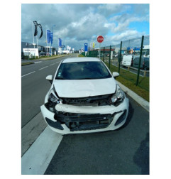 Attache ceinture arriere gauche KIA RIO 3