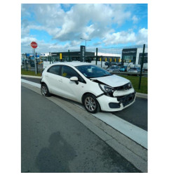 Attache ceinture arriere gauche KIA RIO 3