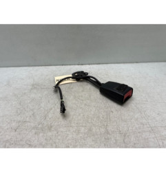Attache ceinture avant gauche AUDI A4 2 Photo n°1