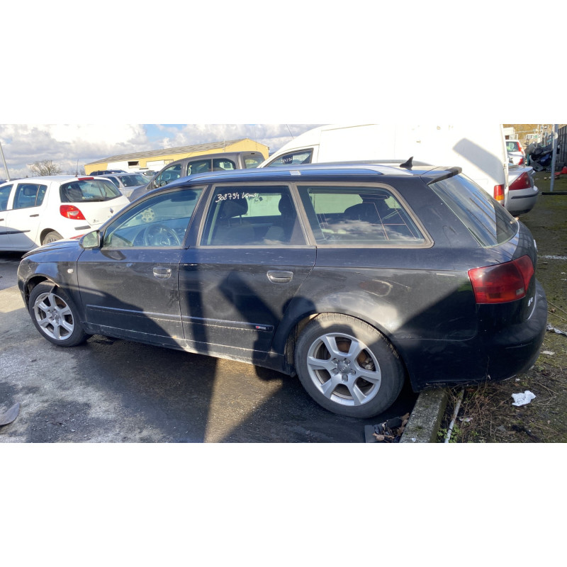 Attache ceinture avant gauche AUDI A4 2 Photo n°9