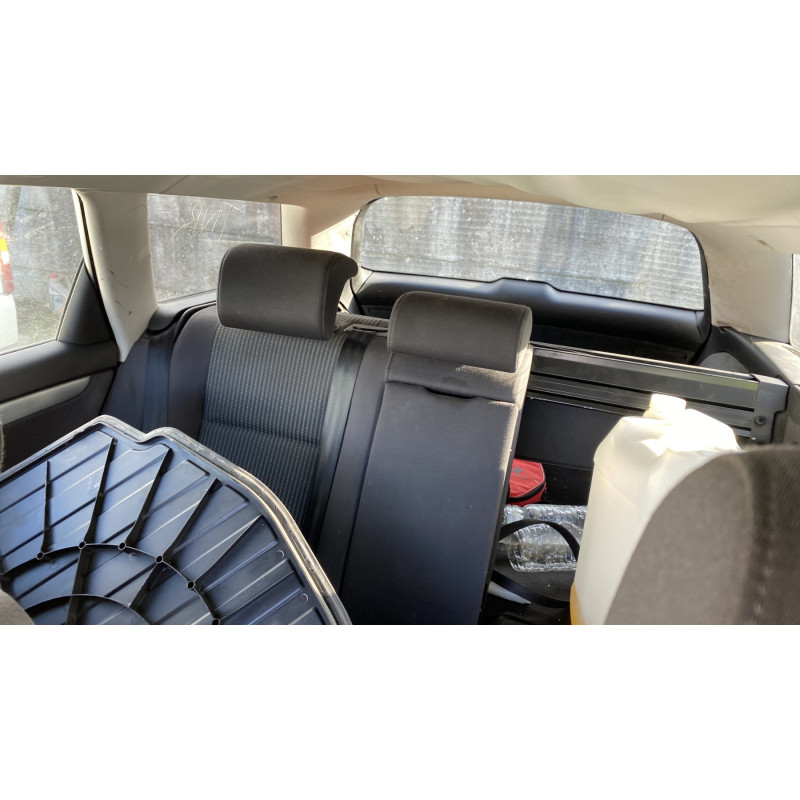 Attache ceinture avant gauche AUDI A4 2 Photo n°15