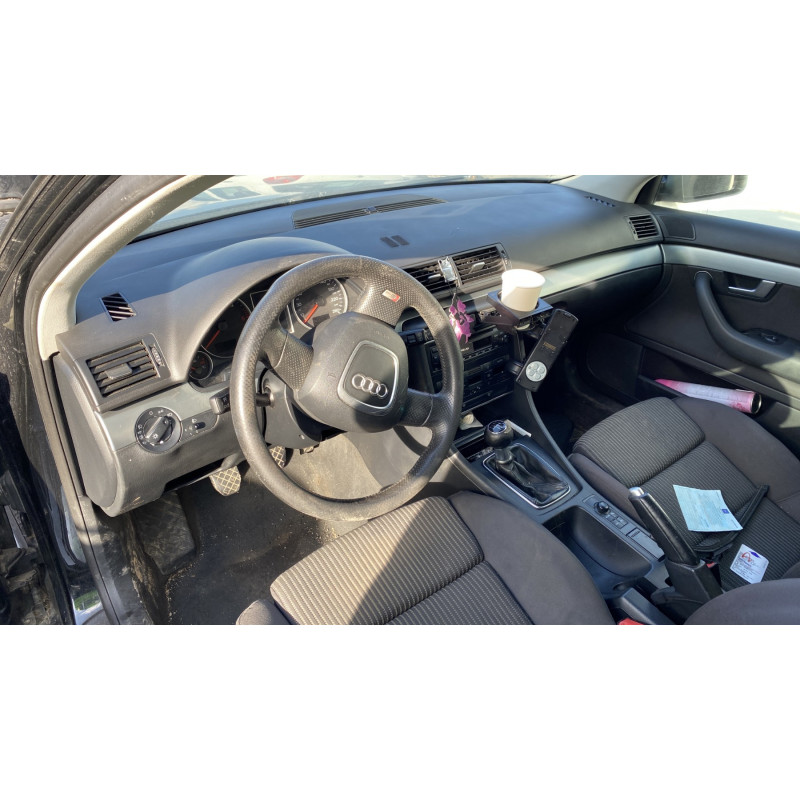 Attache ceinture avant gauche AUDI A4 2 Photo n°16