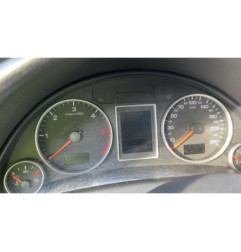 Attache ceinture avant gauche AUDI A4 2