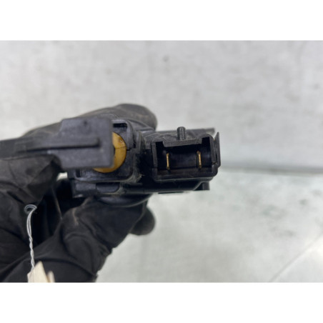 Actionneur verrou trappe d'essence RENAULT CLIO 4